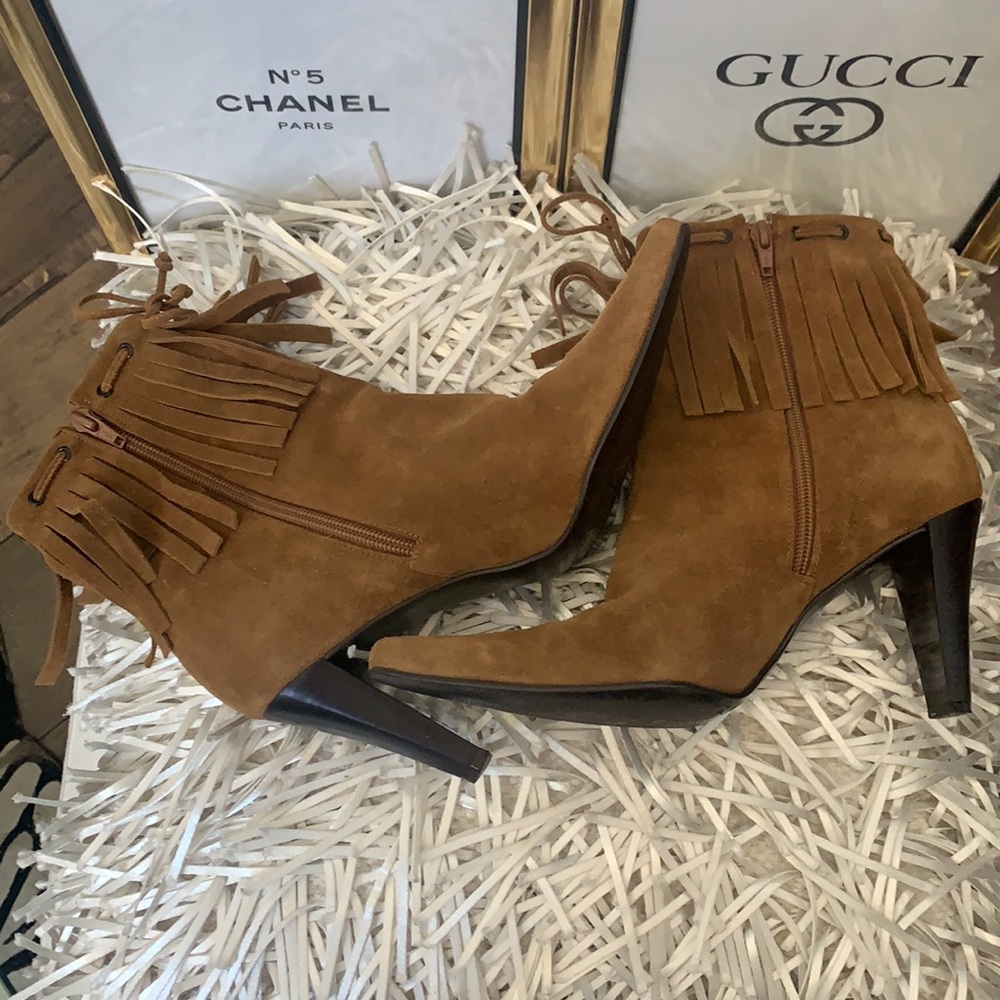 Nine West maple leaf Fringe Suede Boots